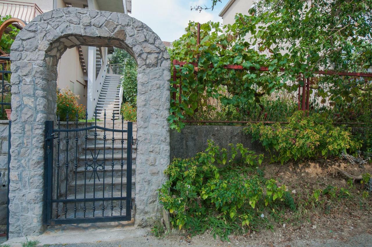 Apartments Milena Tivat Exterior foto